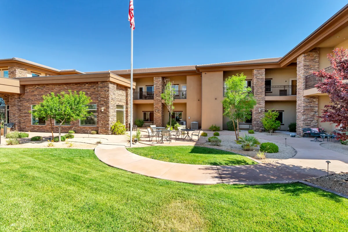 https://www.jaybirdseniorliving9.net/wp-content/uploads/2025/09/Z1A0858.webp